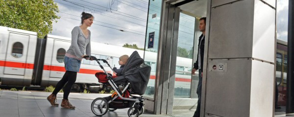 Aufzüge und Rolltreppen an Bayerns Bahnhöfen fallen oft aus