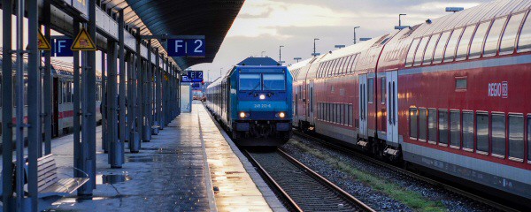 Günther kündigt Gespräche zur Marschbahn an