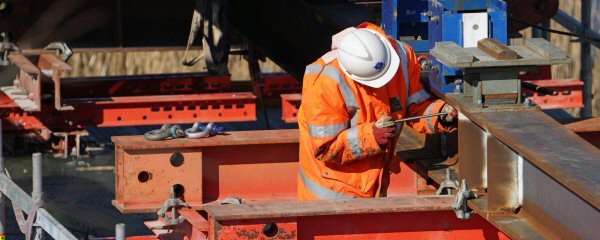 Bahn reißt Brücke kurzfristig ab – Auch ICE betroffen