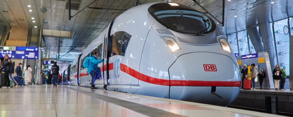 Umstieg auf Bahn und Auto – Inlandsflüge holen nicht auf