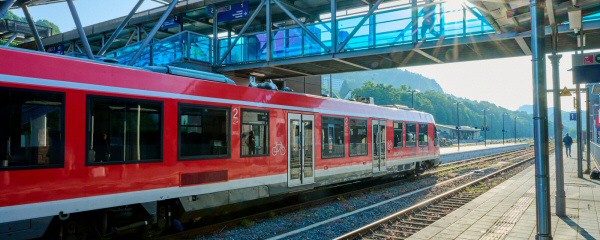 RLP und NRW machen sich für Eifelstrecke-Ausbau stark