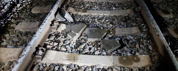 Betonplatten auf S-Bahn-Gleisen in München