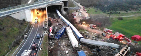 Prozess um Zugunglück mit 57 Toten in Griechenland gestartet
