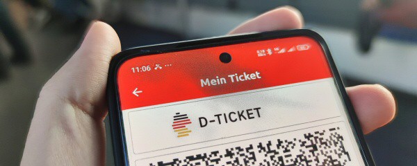 Verkehrsminister fordern Einfrieren des D-Ticket-Preises