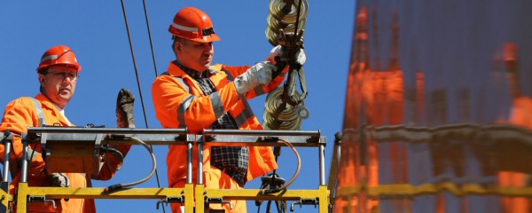 Bagger beschädigt Oberleitung in Sachsen-Anhalt