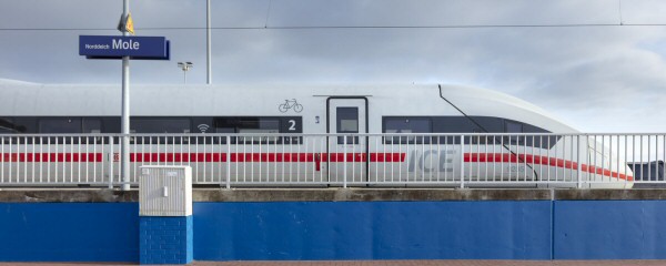Bahnstrecke zur Küste dicht: Was Urlauber wissen sollten