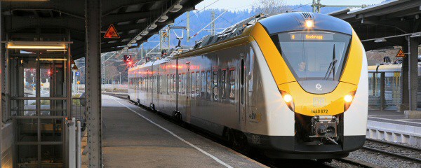 Attacke im Zug: Was die Ermittler noch klären müssen