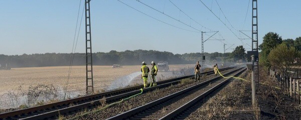 Brandschäden an Bahnstrecke bei Krefeld