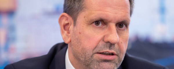 Regierungschef Lies: Neubaustrecke nur 