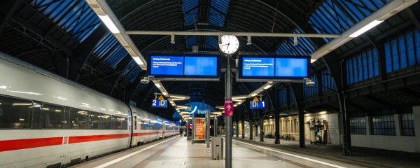 Zugverkehr in Karlsruhe kurzzeitig eingestellt