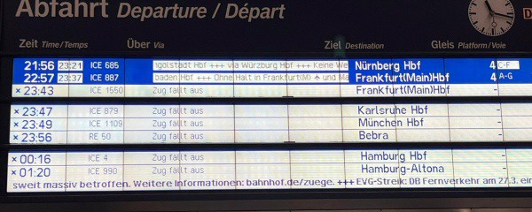 Großstreik legt Bahn, Busse und Flughäfen lahm