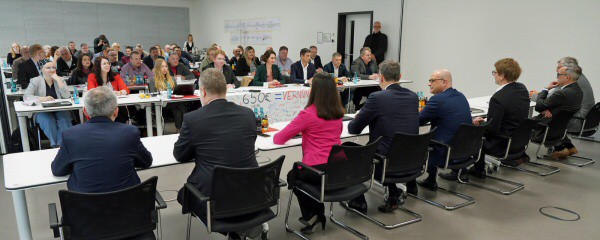 Bahn und EVG treffen sich zu dreitägigen Tarifgesprächen