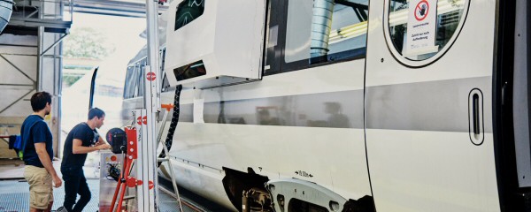Gelaserte Scheiben sollen Mobilfunkempfang verbessern