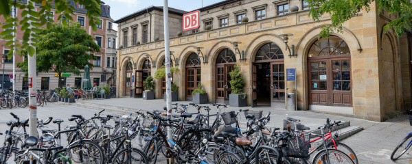 Deutsche Bahn versteigert Fahrräder für Sommersaison