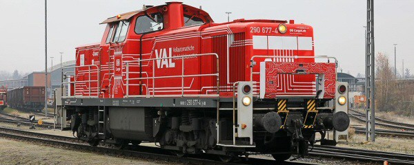 DB Cargo und Bosch bauen vollautomatische Rangierlok