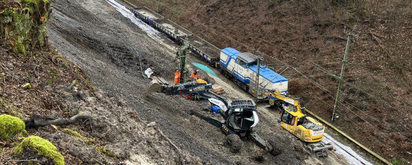 Hangrutsch bei Ratingen: Bahn fährt wieder ab Dezember