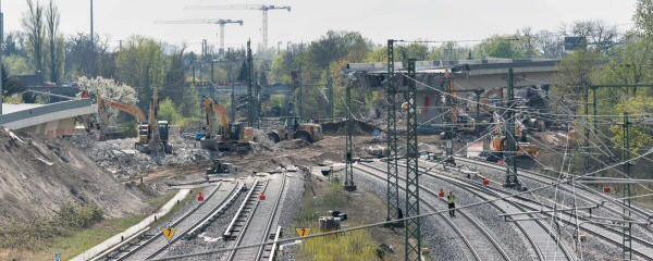 Berliner Ringbahnbrücke weitgehend abgerissen