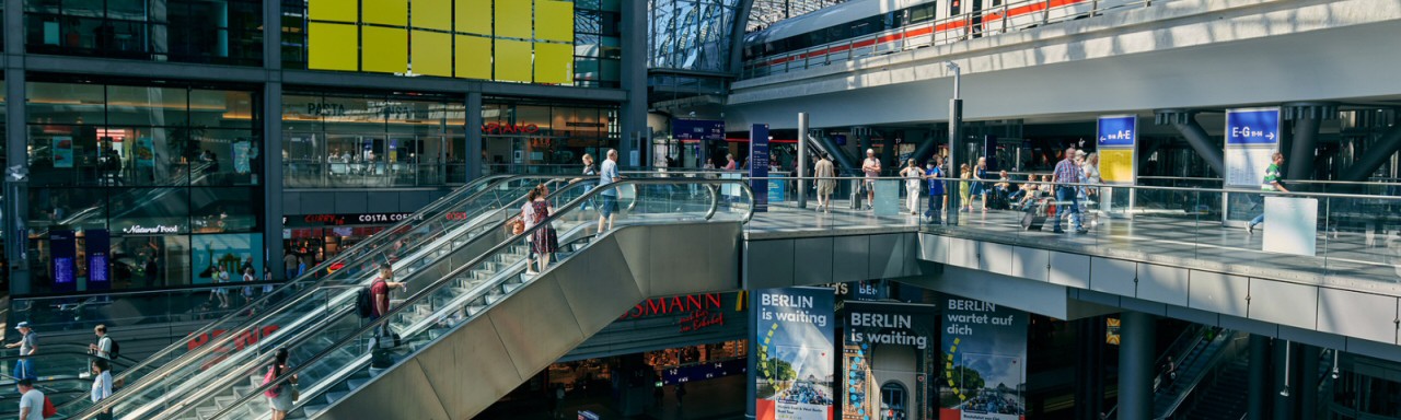 Rolltreppen an mehreren großen Bahnhöfen gestoppt