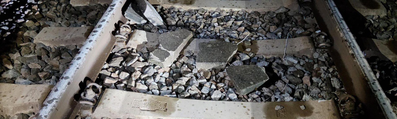 Betonplatten auf S-Bahn-Gleisen in München