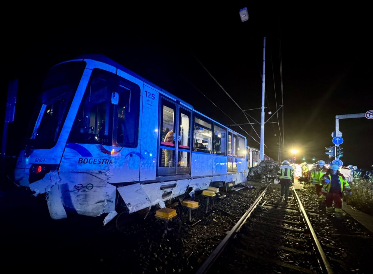 Unfall zwischen Straßenbahn und Auto am 27.10.2025 in Bochum