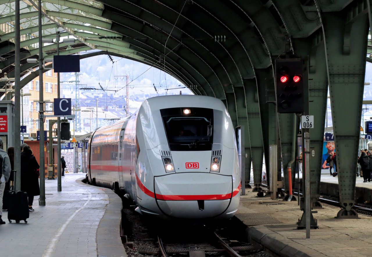 Einfahrt in Hagen Hbf