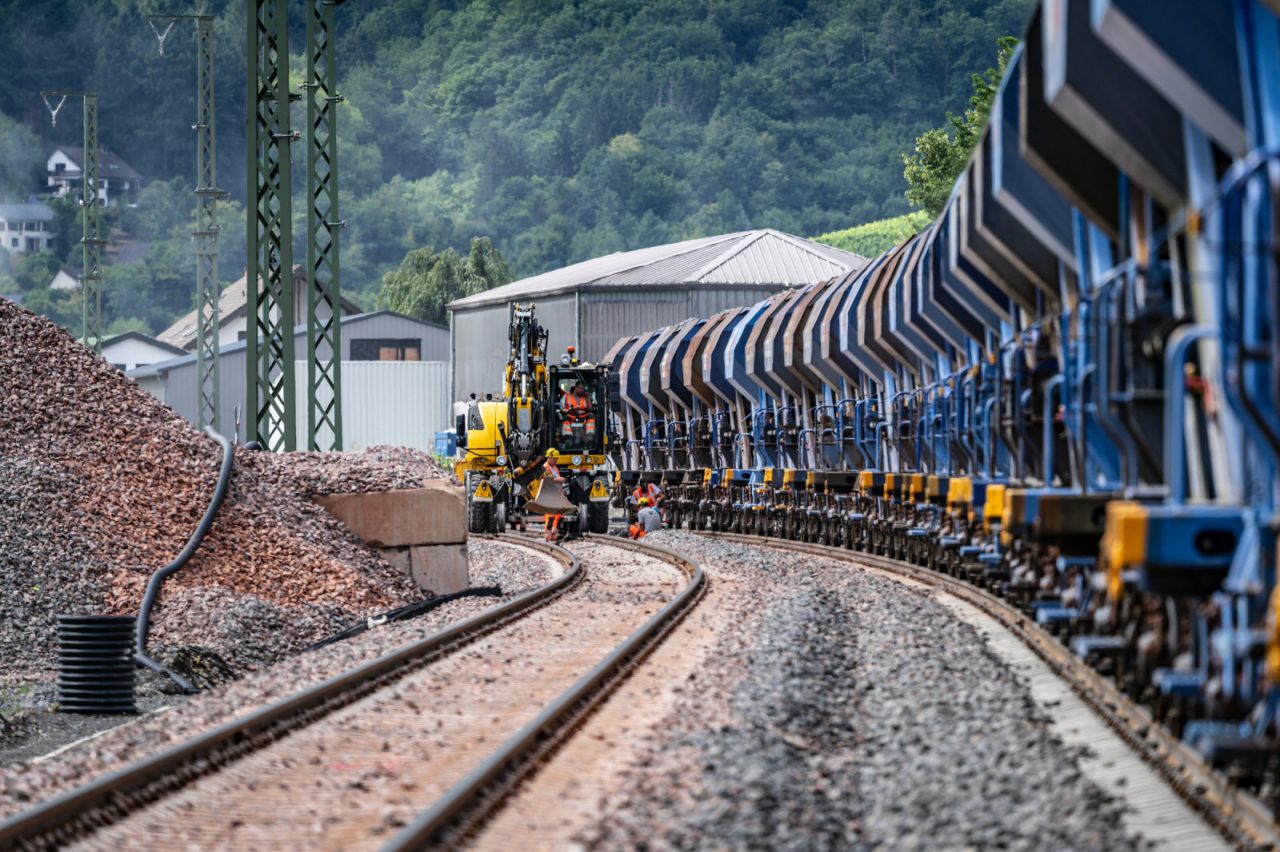 Wiederaufbau der Ahrtalbahn