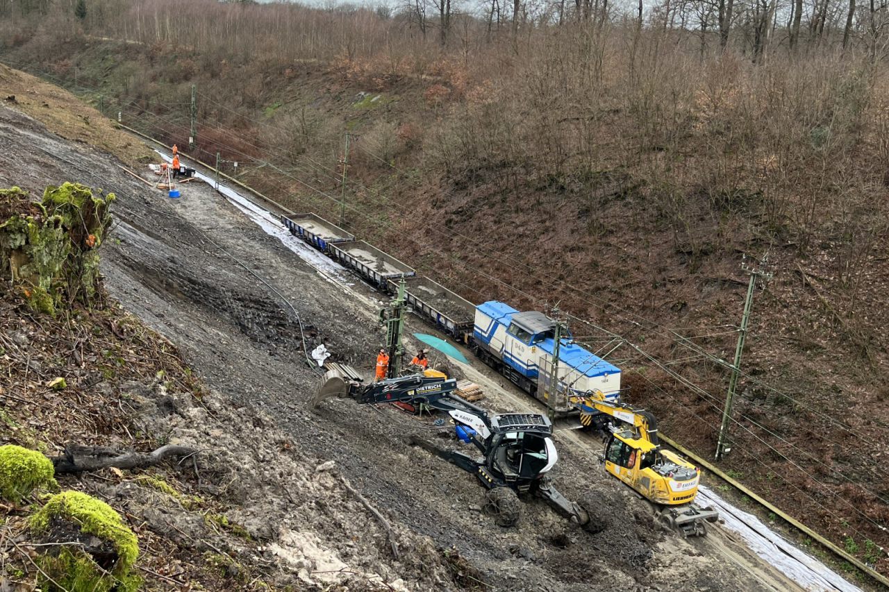Großer Schaden nach Felsbruch im Bereich Ratingen-Hösel