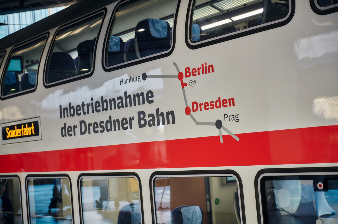 Inbetriebnahme der Dresdner Bahn am 11.12.2025