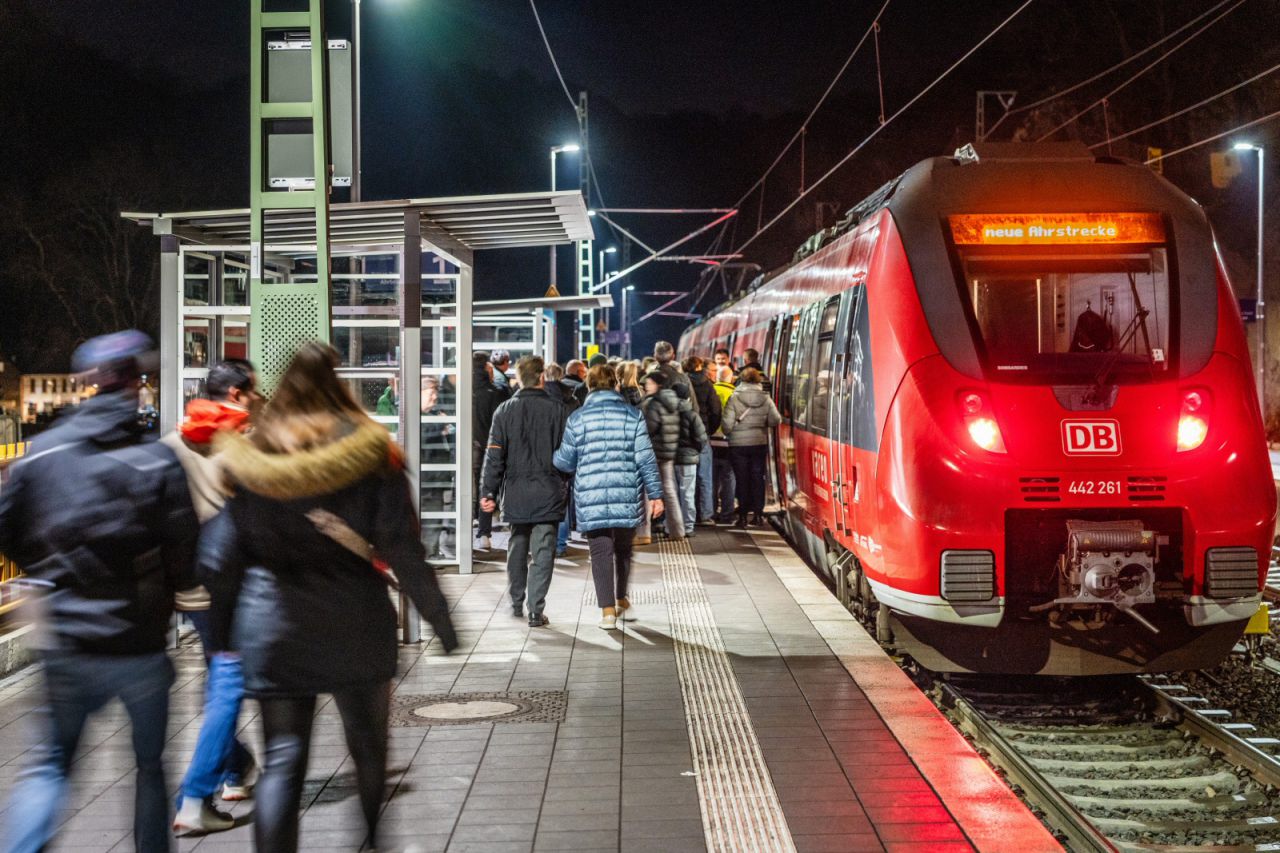Die Bahn ist zurück im Ahrtal