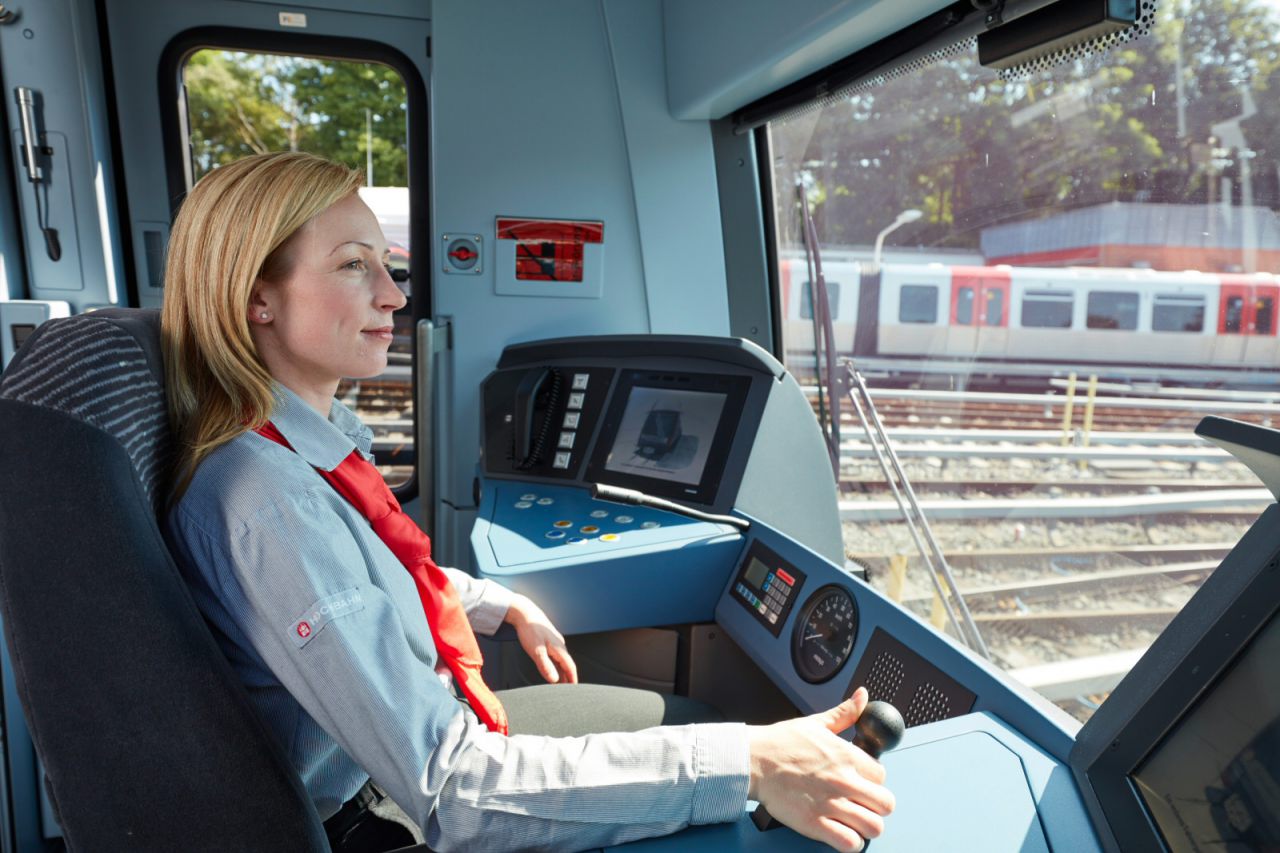 U-Bahn-Fahrerin der HOCHBAHN in Hamburg