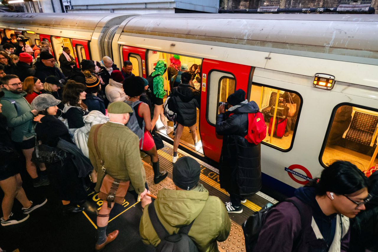 No Trousers Tube Ride in London am 11.01.2026