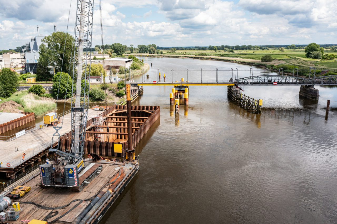 Bau der neuen Huntebrücke Elsfleth
