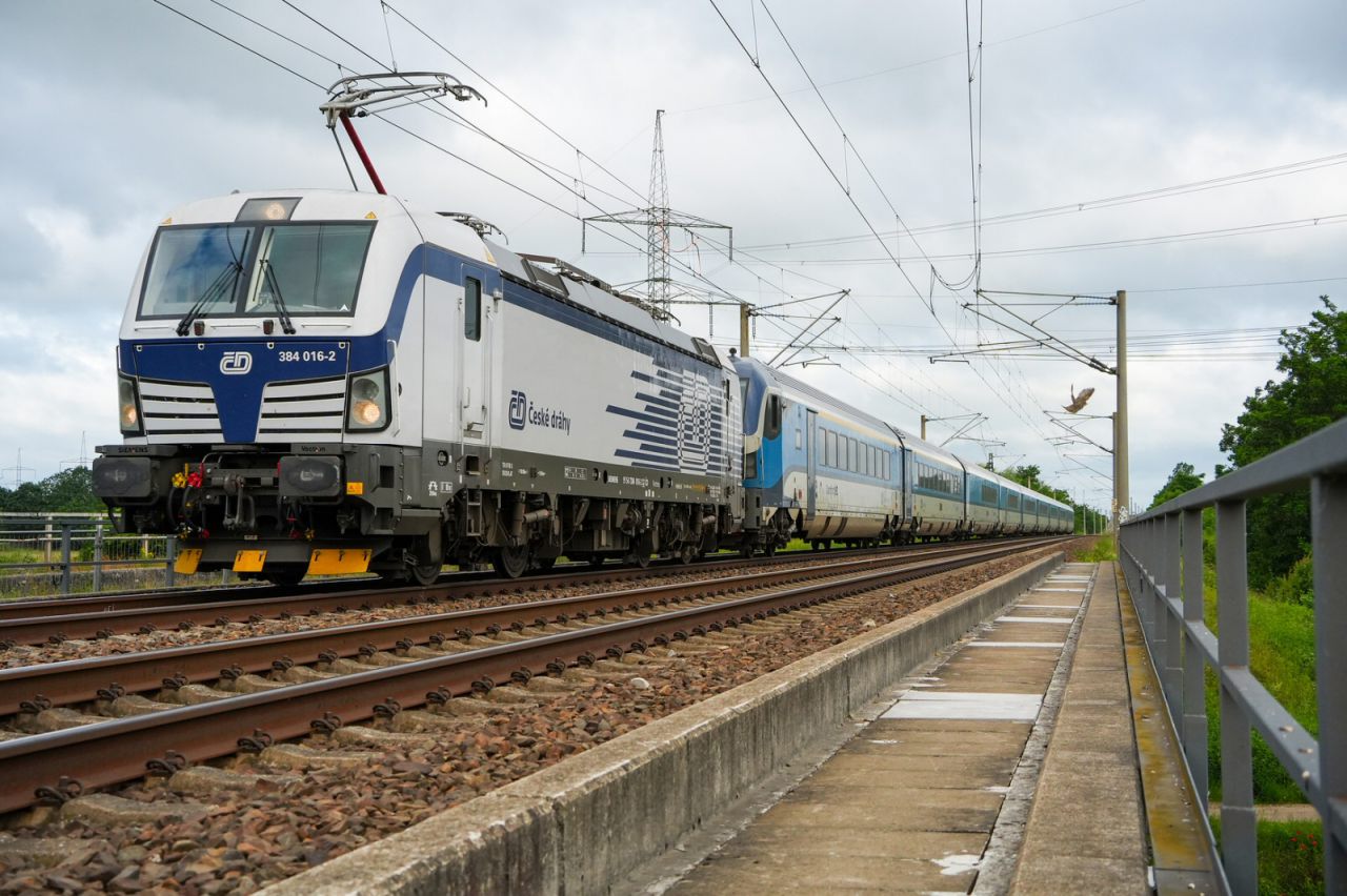 Nach der Korridorsanierung rollen die Züge wieder