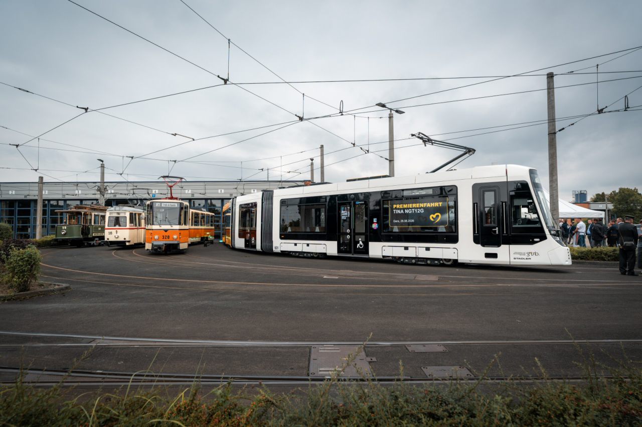 TINA-Straßenbahn in Gera