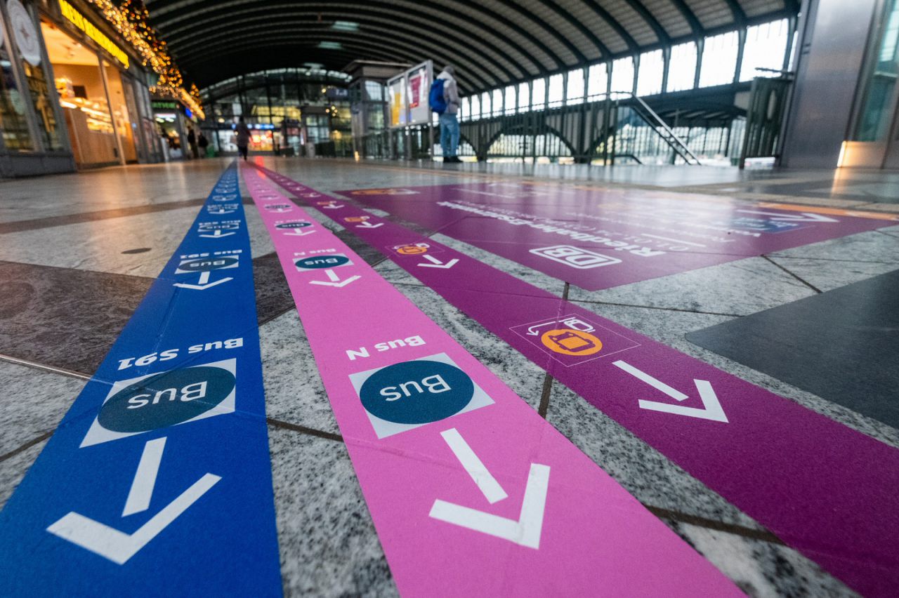 Schienenersatzverkehr am Hauptbahnhof Mannheim