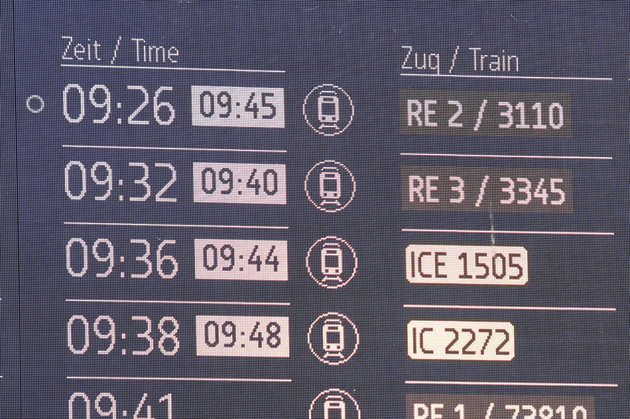 Anzeigetafel bei der Deutschen Bahn