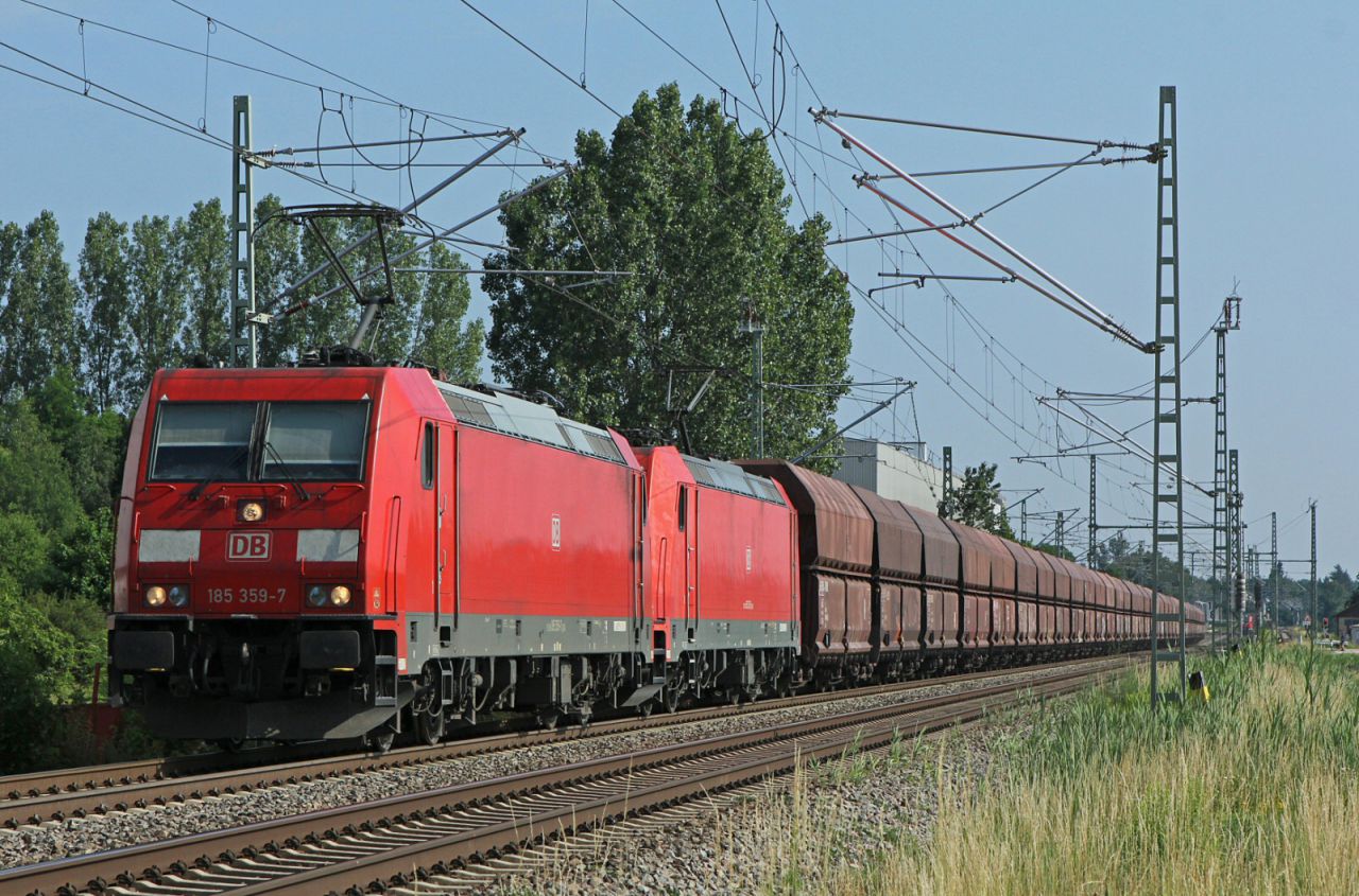 DB Cargo mit Ganzzug bei Fürth/Vach