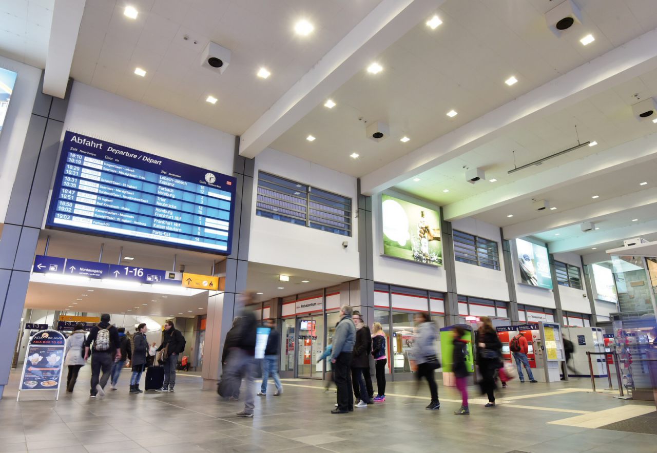 Im Hauptbahnhof Saarbrücken
