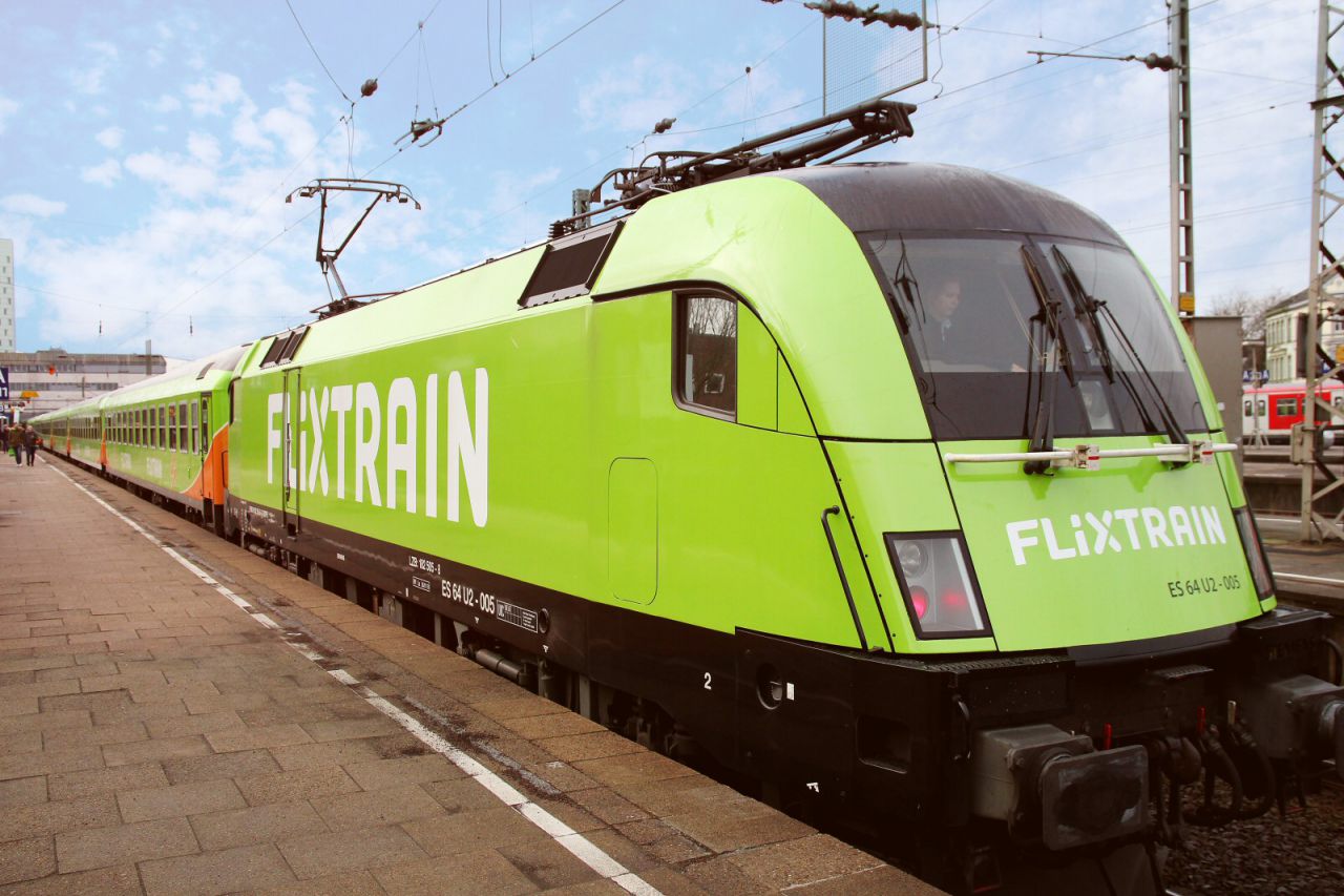 Flixtrain in Hamburg-Altona
