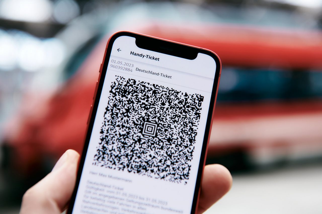 g-nstigeres-deutschlandticket-f-r-studenten-startet