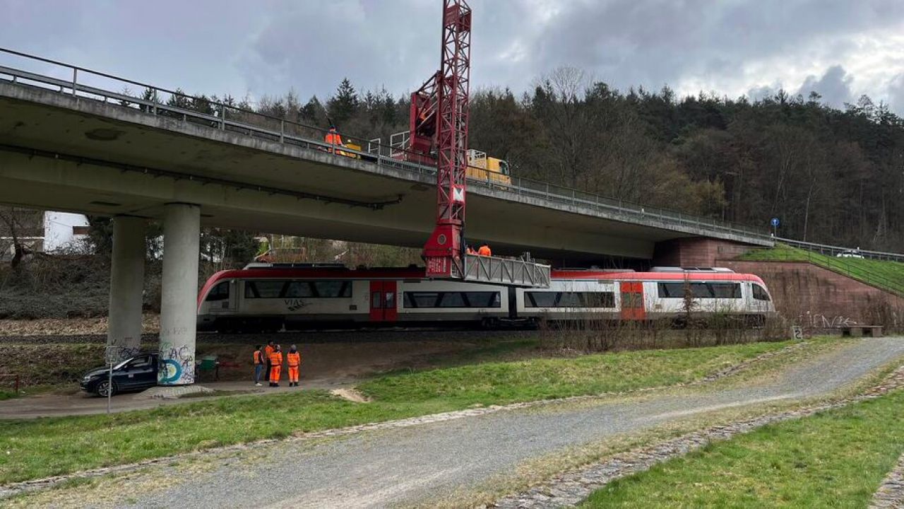 Sperrung der Talbrücke bei Bad König