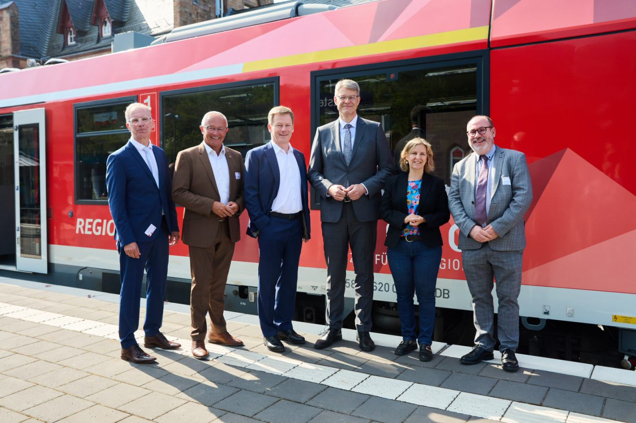 Verabschiedung des ersten Zuges am Bahnhof Gerolstein am 16.06.2025