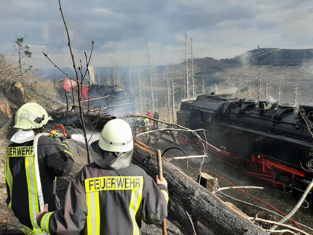 Feuerwehreinsatz an der Schmalspurbahn