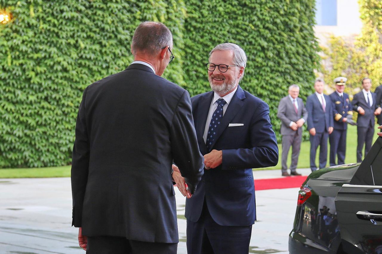 Friedrich Merz und Petr Fiala am 22.07.2025