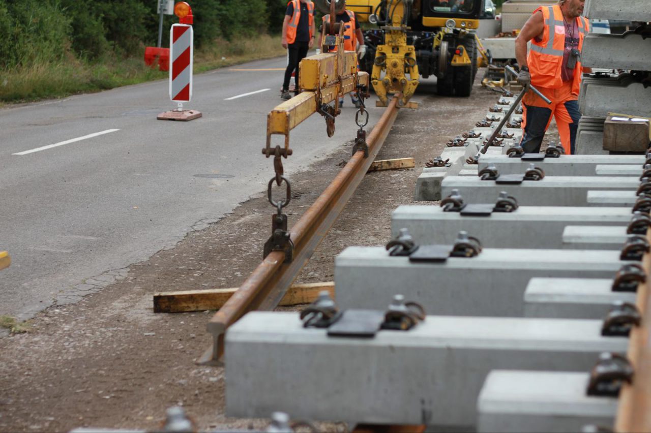 Bauarbeiten an einer Bahnstrecke